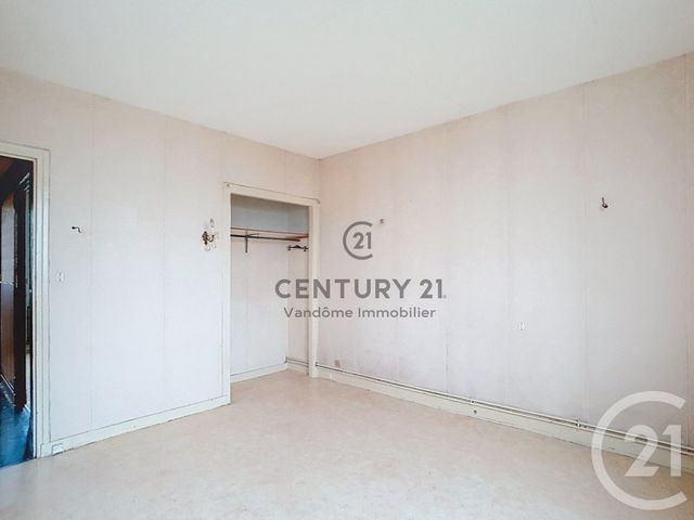 Appartement F3 à vendre - 4 pièces - 63.41 m2 - CREPY EN VALOIS - 60 - PICARDIE - Century 21 Vandôme Immobilier