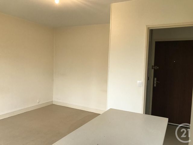 Appartement Studio à louer - 1 pièce - 24.41 m2 - CREPY EN VALOIS - 60 - PICARDIE - Century 21 Vandôme Immobilier