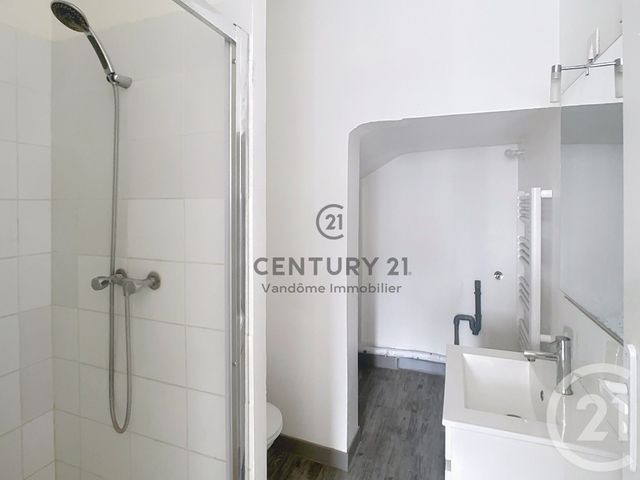 Appartement Studio à louer - 1 pièce - 27.0 m2 - ORMOY VILLERS - 60 - PICARDIE - Century 21 Vandôme Immobilier