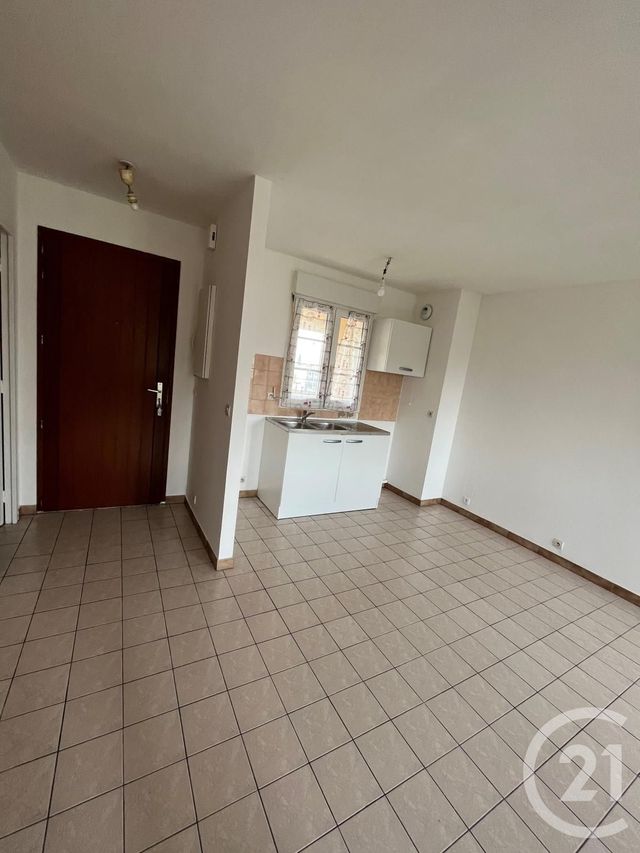 Appartement F2 à louer - 2 pièces - 37.94 m2 - CREPY EN VALOIS - 60 - PICARDIE - Century 21 Vandôme Immobilier