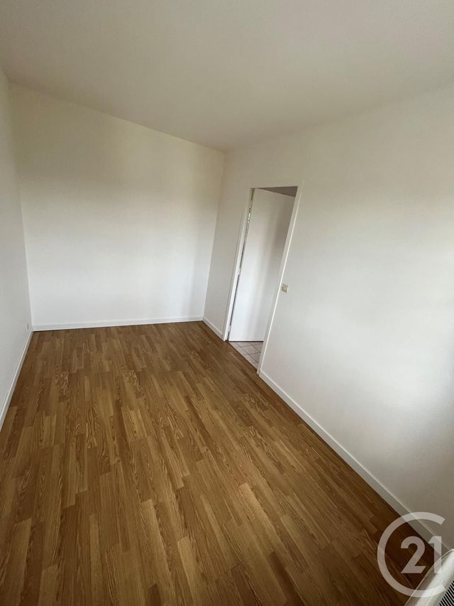 Appartement F2 à louer - 2 pièces - 37.94 m2 - CREPY EN VALOIS - 60 - PICARDIE - Century 21 Vandôme Immobilier