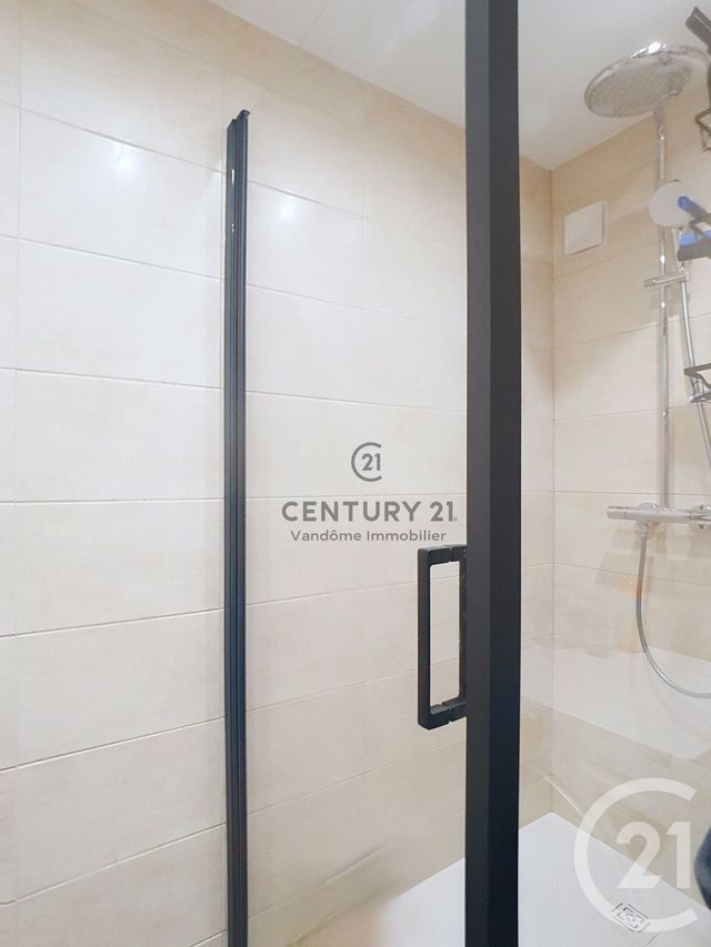 Appartement F4 à vendre - 4 pièces - 82.92 m2 - CREPY EN VALOIS - 60 - PICARDIE - Century 21 Vandôme Immobilier