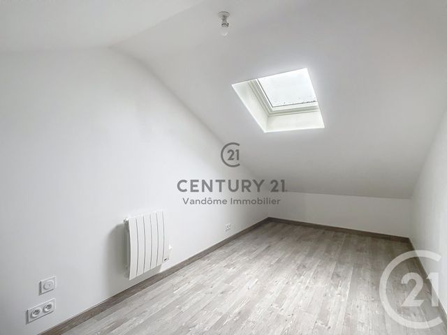 maison à louer - 3 pièces - 57.2 m2 - CREPY EN VALOIS - 60 - PICARDIE - Century 21 Vandôme Immobilier