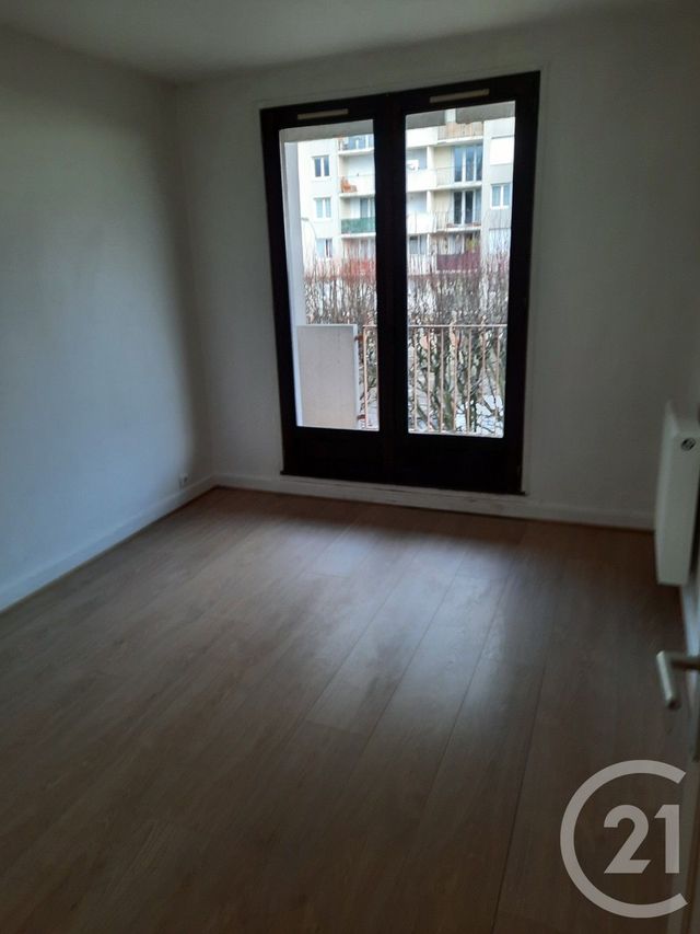 Appartement F4 à vendre - 4 pièces - 78.63 m2 - CREPY EN VALOIS - 60 - PICARDIE - Century 21 Vandôme Immobilier