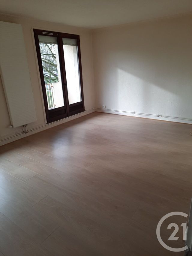 Appartement F4 à vendre - 4 pièces - 78.63 m2 - CREPY EN VALOIS - 60 - PICARDIE - Century 21 Vandôme Immobilier