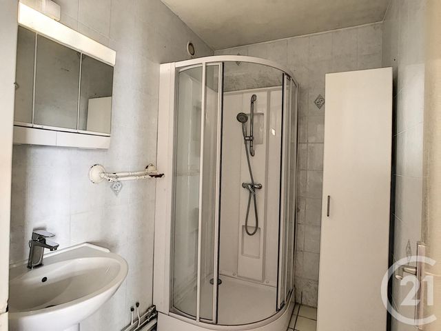 Appartement F3 à louer - 3 pièces - 62.0 m2 - CREPY EN VALOIS - 60 - PICARDIE - Century 21 Vandôme Immobilier