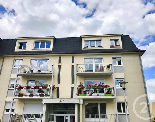 Appartement F3 à louer - 3 pièces - 62.0 m2 - CREPY EN VALOIS - 60 - PICARDIE - Century 21 Vandôme Immobilier