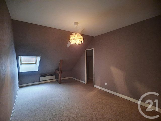 Appartement à louer - 3 pièces - 85.0 m2 - CREPY EN VALOIS - 60 - PICARDIE - Century 21 Vandôme Immobilier