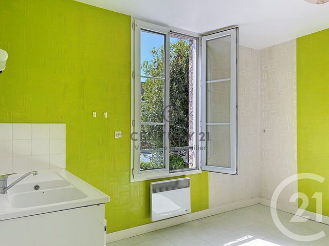 Appartement à louer - 3 pièces - 85.0 m2 - CREPY EN VALOIS - 60 - PICARDIE - Century 21 Vandôme Immobilier