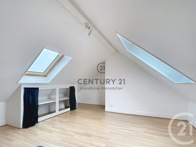 Appartement F2 à louer - 2 pièces - 31.87 m2 - CREPY EN VALOIS - 60 - PICARDIE - Century 21 Vandôme Immobilier