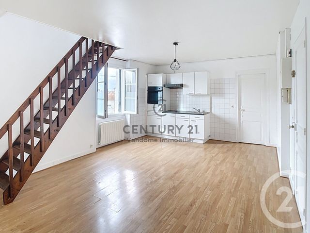 Appartement F2 à louer - 2 pièces - 31.87 m2 - CREPY EN VALOIS - 60 - PICARDIE - Century 21 Vandôme Immobilier