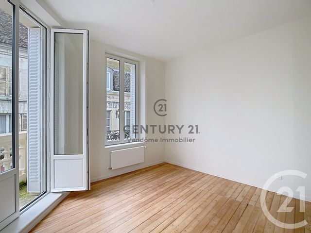 Appartement F3 à louer - 3 pièces - 70.41 m2 - CREPY EN VALOIS - 60 - PICARDIE - Century 21 Vandôme Immobilier