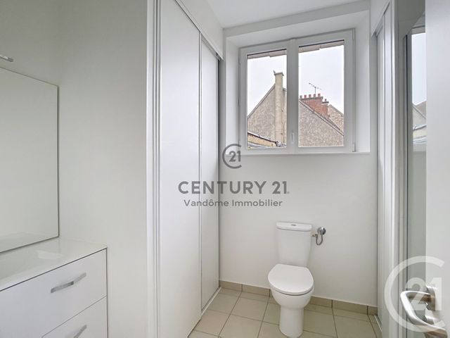 Appartement F3 à louer - 3 pièces - 70.41 m2 - CREPY EN VALOIS - 60 - PICARDIE - Century 21 Vandôme Immobilier