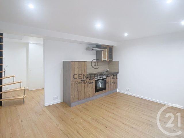 Appartement F3 à louer - 3 pièces - 43.81 m2 - THURY EN VALOIS - 60 - PICARDIE - Century 21 Vandôme Immobilier