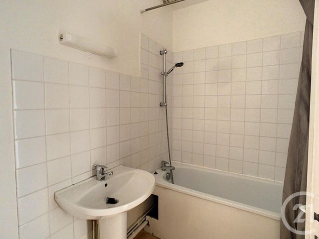 Appartement à louer - 4 pièces - 76.91 m2 - CREPY EN VALOIS - 60 - PICARDIE - Century 21 Vandôme Immobilier