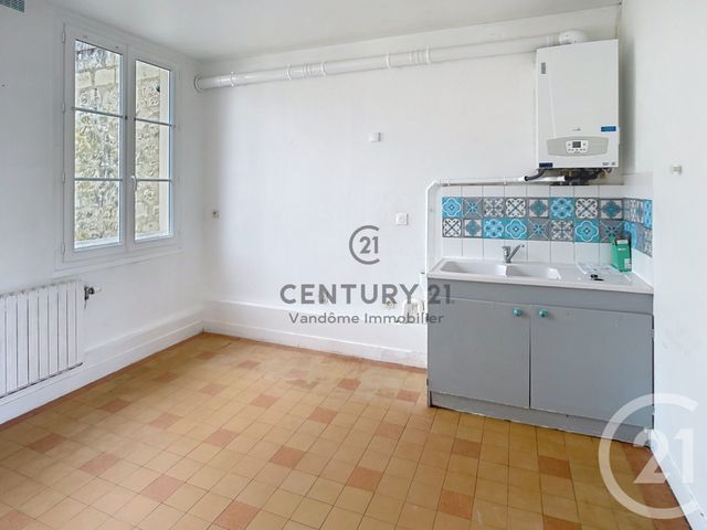 Appartement F4 à louer - 4 pièces - 84.0 m2 - CREPY EN VALOIS - 60 - PICARDIE - Century 21 Vandôme Immobilier