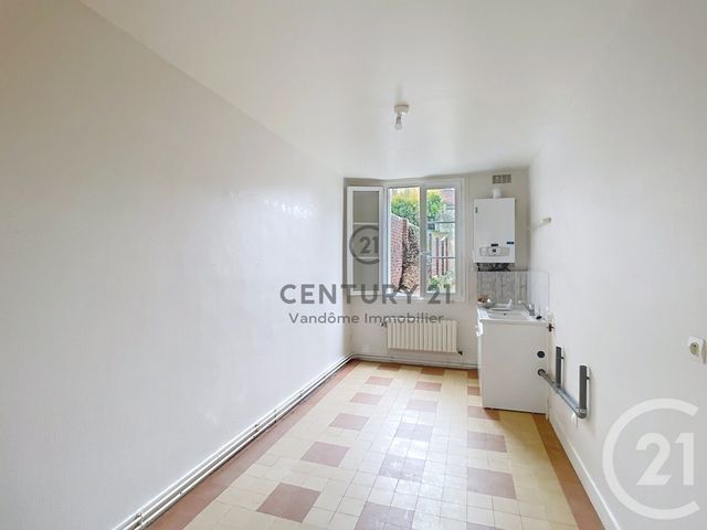Appartement F2 à louer - 2 pièces - 50.07 m2 - CREPY EN VALOIS - 60 - PICARDIE - Century 21 Vandôme Immobilier