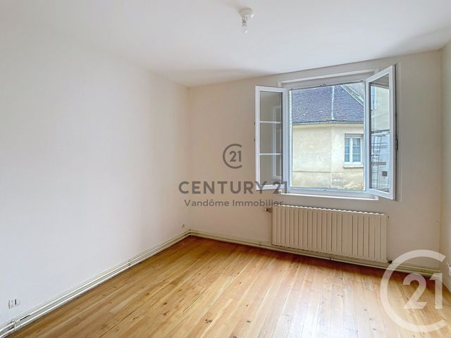 Appartement F2 à louer - 2 pièces - 50.07 m2 - CREPY EN VALOIS - 60 - PICARDIE - Century 21 Vandôme Immobilier