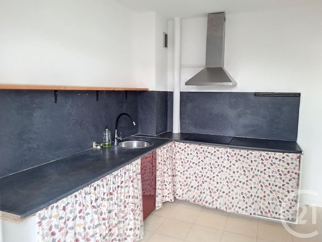 Appartement F2 à louer - 2 pièces - 45.47 m2 - CREPY EN VALOIS - 60 - PICARDIE - Century 21 Vandôme Immobilier