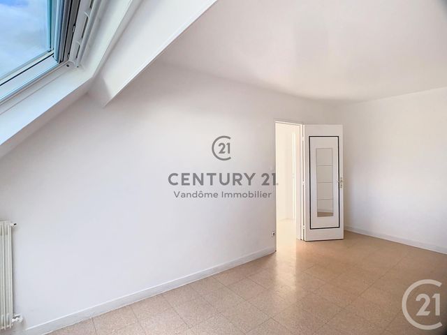 Appartement F2 à louer - 2 pièces - 45.47 m2 - CREPY EN VALOIS - 60 - PICARDIE - Century 21 Vandôme Immobilier