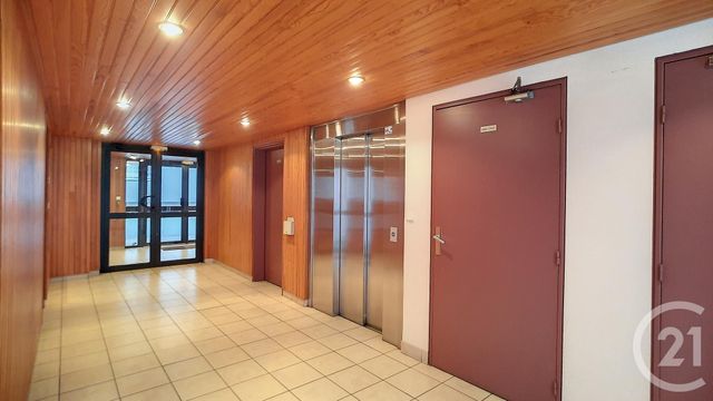 Appartement Duplex à louer - 4 pièces - 78.0 m2 - CREPY EN VALOIS - 60 - PICARDIE - Century 21 Vandôme Immobilier