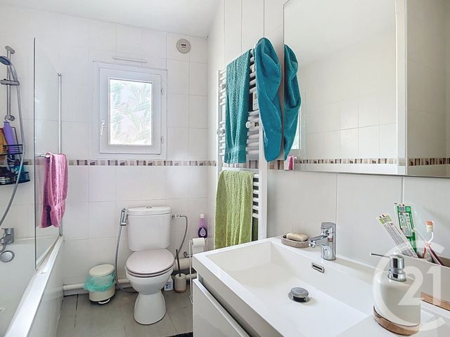 Appartement F4 à vendre - 4 pièces - 97.0 m2 - CREPY EN VALOIS - 60 - PICARDIE - Century 21 Vandôme Immobilier