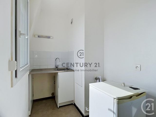 Appartement Studio à vendre - 1 pièce - 24.0 m2 - CREPY EN VALOIS - 60 - PICARDIE - Century 21 Vandôme Immobilier