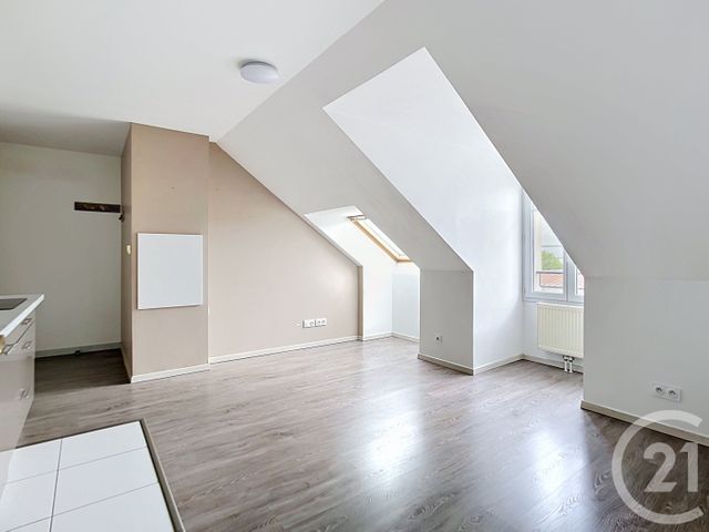 Appartement F2 à vendre - 2 pièces - 30.0 m2 - CREPY EN VALOIS - 60 - PICARDIE - Century 21 Vandôme Immobilier