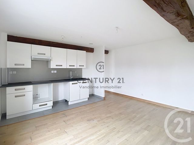 Appartement F3 à louer - 3 pièces - 60.0 m2 - VAUMOISE - 60 - PICARDIE - Century 21 Vandôme Immobilier