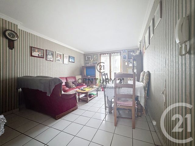 Appartement F3 à vendre - 3 pièces - 53.94 m2 - CREPY EN VALOIS - 60 - PICARDIE - Century 21 Vandôme Immobilier