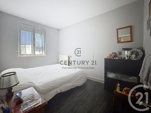 Appartement F3 à vendre - 3 pièces - 53.94 m2 - CREPY EN VALOIS - 60 - PICARDIE - Century 21 Vandôme Immobilier