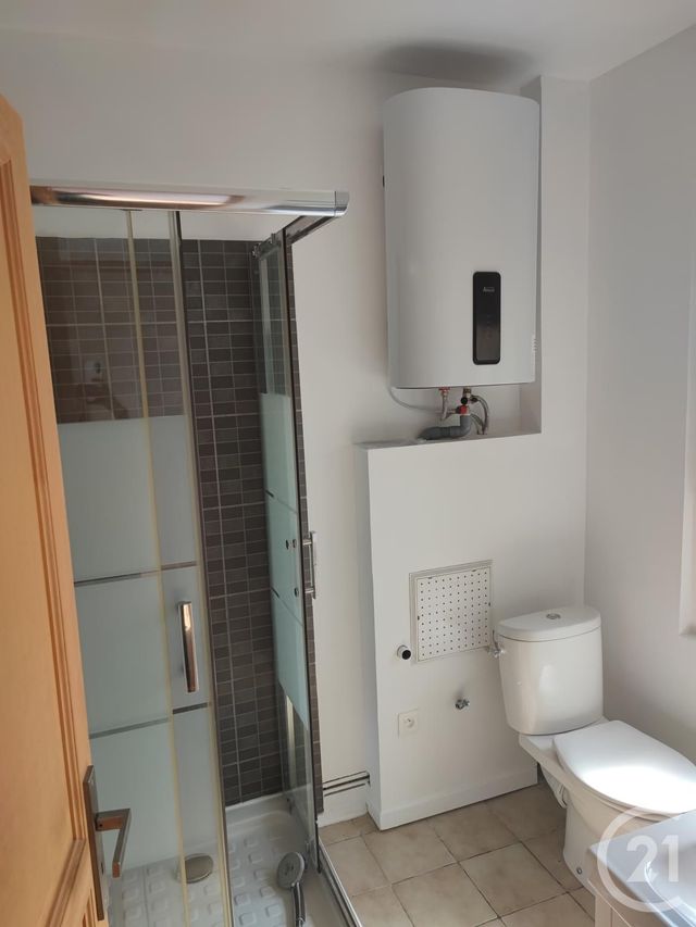 Appartement F2 à louer - 2 pièces - 37.6 m2 - CREPY EN VALOIS - 60 - PICARDIE - Century 21 Vandôme Immobilier