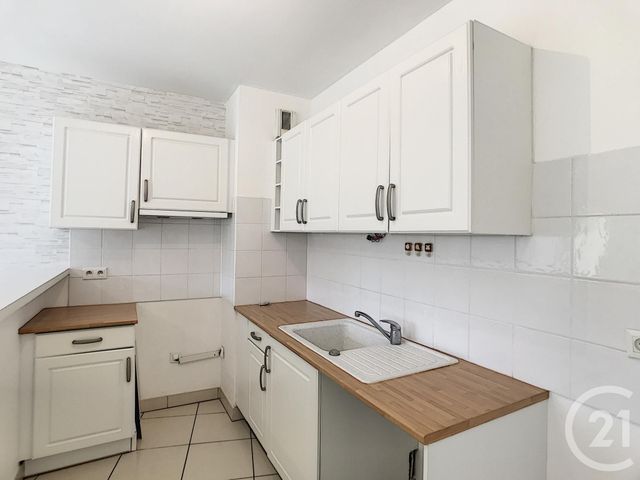 Appartement F3 à louer - 3 pièces - 52.05 m2 - CREPY EN VALOIS - 60 - PICARDIE - Century 21 Vandôme Immobilier