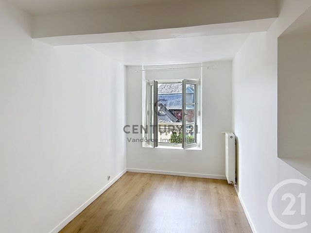 Appartement F4 à louer - 4 pièces - 97.25 m2 - MORIENVAL - 60 - PICARDIE - Century 21 Vandôme Immobilier