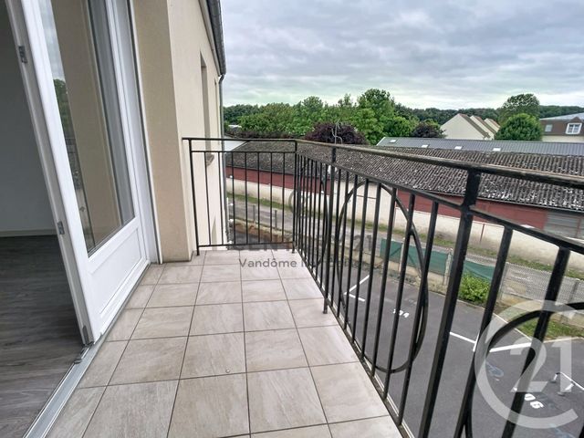 Appartement F2 à louer - 2 pièces - 34.9 m2 - CREPY EN VALOIS - 60 - PICARDIE - Century 21 Vandôme Immobilier
