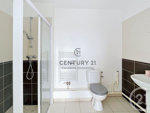 Appartement F2 à louer - 2 pièces - 34.9 m2 - CREPY EN VALOIS - 60 - PICARDIE - Century 21 Vandôme Immobilier