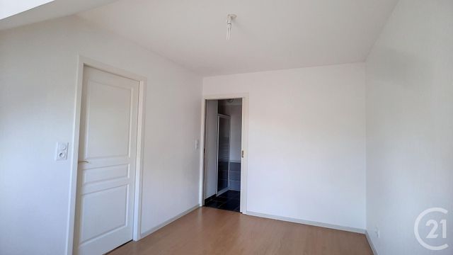 Appartement F2 à louer - 2 pièces - 30.96 m2 - CREPY EN VALOIS - 60 - PICARDIE - Century 21 Vandôme Immobilier