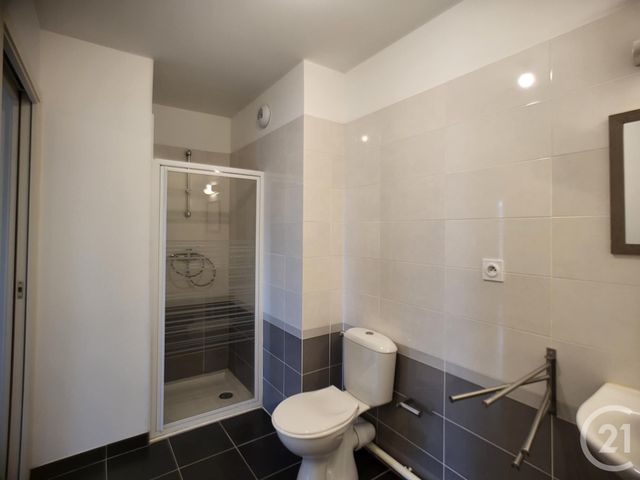Appartement F2 à louer - 2 pièces - 30.96 m2 - CREPY EN VALOIS - 60 - PICARDIE - Century 21 Vandôme Immobilier