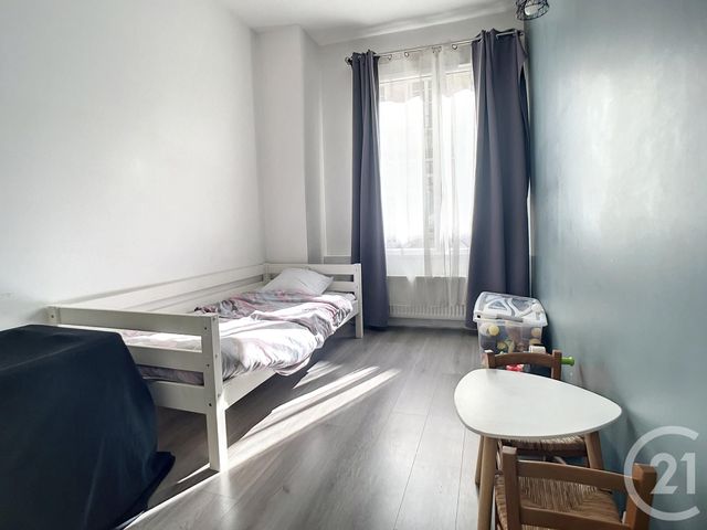Appartement F3 à louer - 3 pièces - 61.46 m2 - CREPY EN VALOIS - 60 - PICARDIE - Century 21 Vandôme Immobilier
