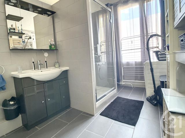 Appartement F3 à louer - 3 pièces - 61.46 m2 - CREPY EN VALOIS - 60 - PICARDIE - Century 21 Vandôme Immobilier