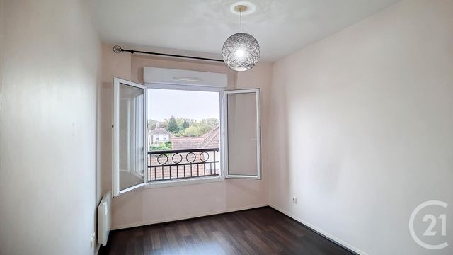 Appartement F2 à louer - 2 pièces - 43.39 m2 - CREPY EN VALOIS - 60 - PICARDIE - Century 21 Vandôme Immobilier