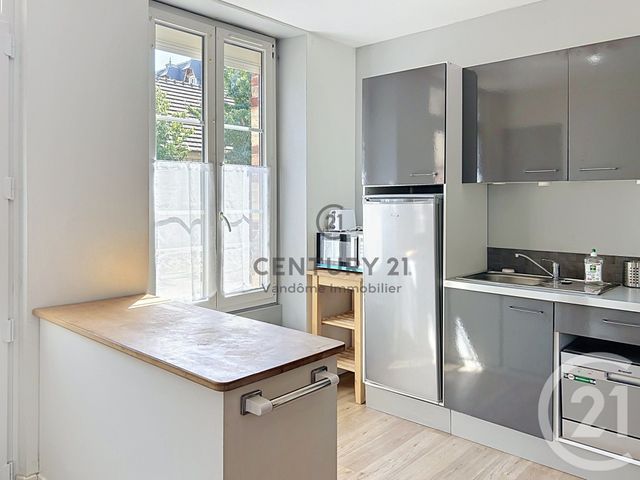 maison à louer - 3 pièces - 50.0 m2 - CREPY EN VALOIS - 60 - PICARDIE - Century 21 Vandôme Immobilier