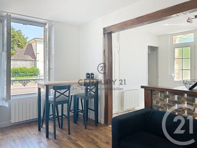 maison à louer - 3 pièces - 50.0 m2 - CREPY EN VALOIS - 60 - PICARDIE - Century 21 Vandôme Immobilier