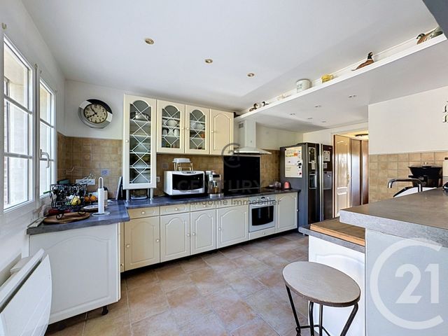 maison à vendre - 7 pièces - 175.0 m2 - CREPY EN VALOIS - 60 - PICARDIE - Century 21 Vandôme Immobilier