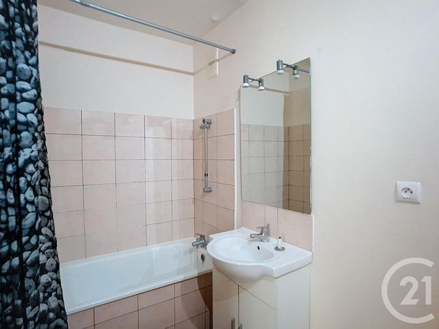 Appartement Studio à vendre - 1 pièce - 28.0 m2 - CREPY EN VALOIS - 60 - PICARDIE - Century 21 Vandôme Immobilier