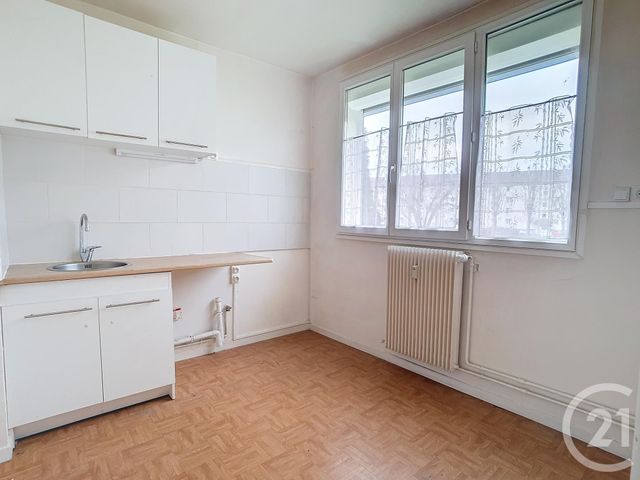Appartement Studio à vendre - 1 pièce - 28.0 m2 - CREPY EN VALOIS - 60 - PICARDIE - Century 21 Vandôme Immobilier