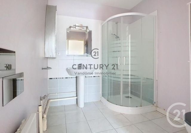 Appartement F2 à louer - 2 pièces - 36.26 m2 - CREPY EN VALOIS - 60 - PICARDIE - Century 21 Vandôme Immobilier