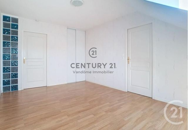 Appartement F2 à louer - 2 pièces - 36.26 m2 - CREPY EN VALOIS - 60 - PICARDIE - Century 21 Vandôme Immobilier