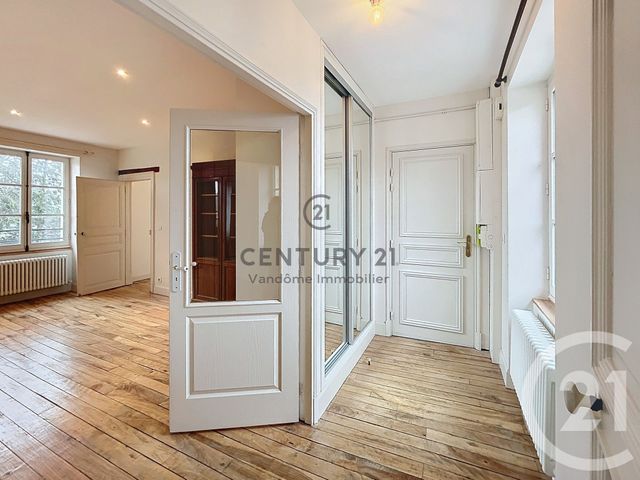 Appartement F1 à louer - 2 pièces - 48.77 m2 - CREPY EN VALOIS - 60 - PICARDIE - Century 21 Vandôme Immobilier