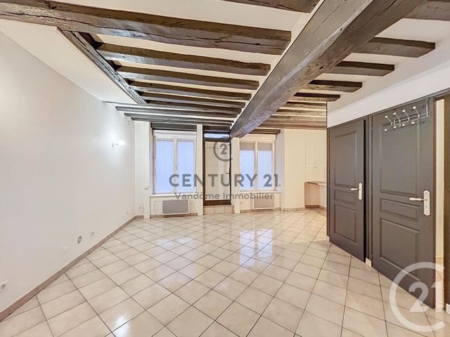 Appartement F2 à louer - 2 pièces - 45.42 m2 - LA FERTE MILON - 02 - PICARDIE - Century 21 Vandôme Immobilier